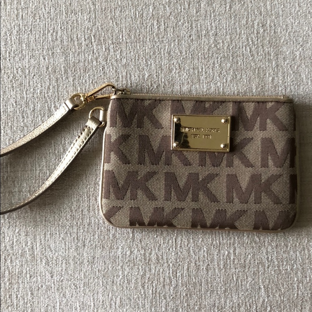 Michael Kors Wristlet